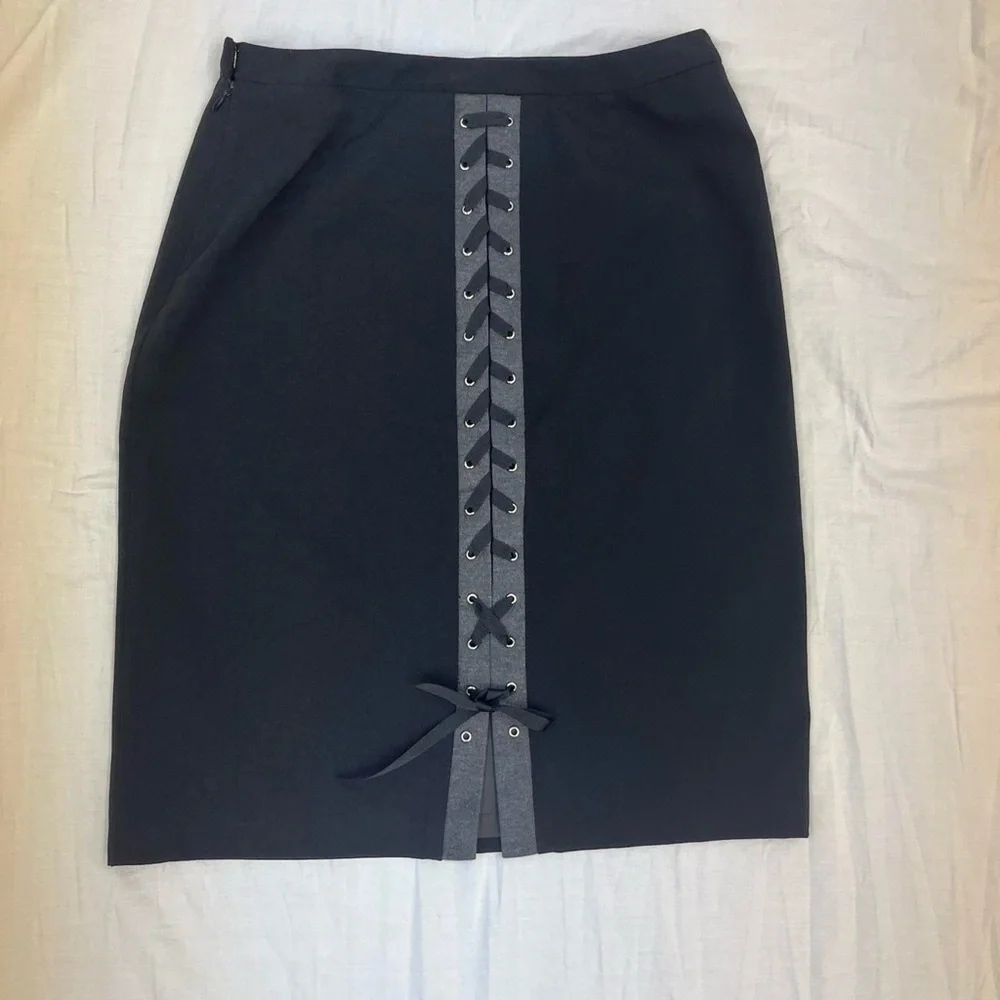Black‎ Lace-Up Skirt - Picture 4 of 7